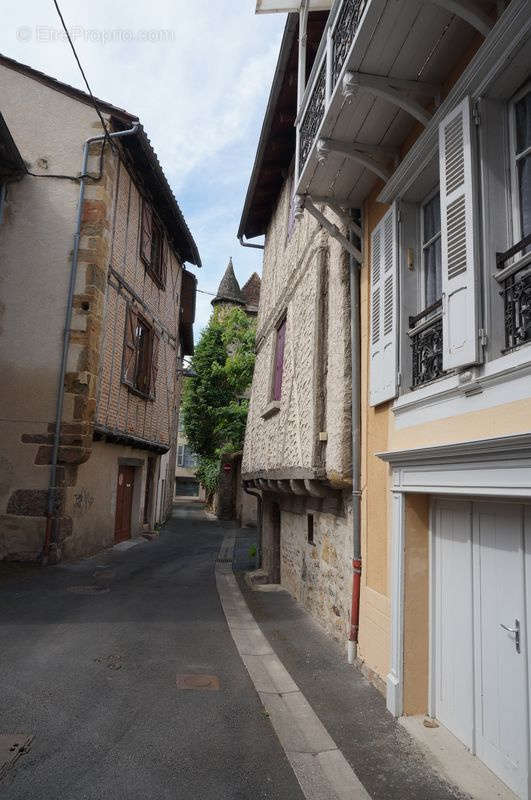 Maison à SAINT-CERE