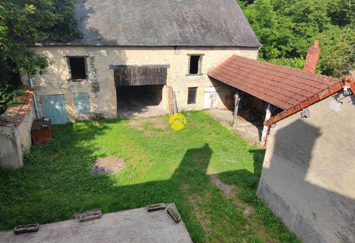 Maison à JOUET-SUR-L&#039;AUBOIS