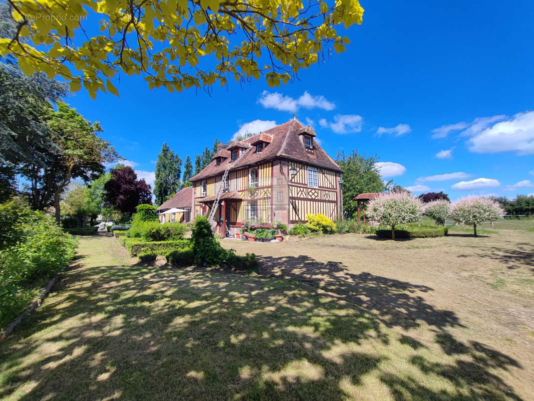 Maison à BEAUMESNIL