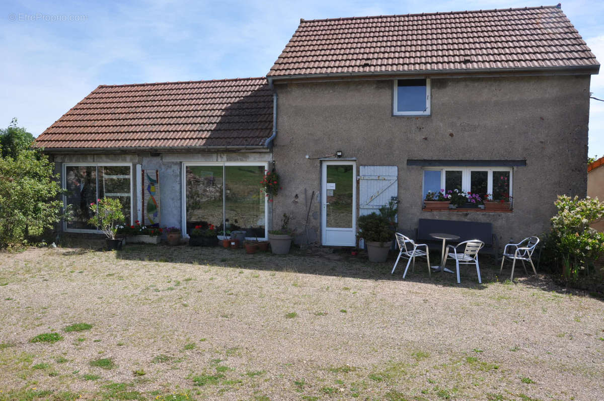 Maison à ANDELAROCHE