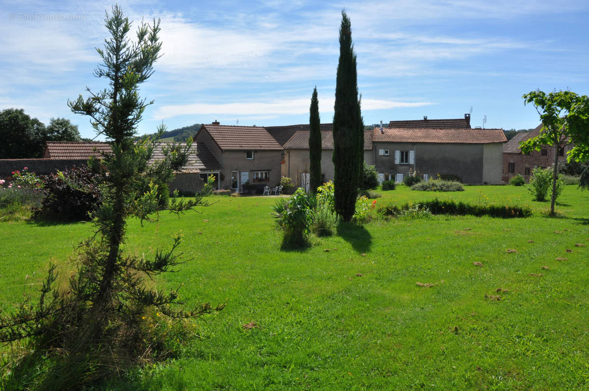 Maison à ANDELAROCHE