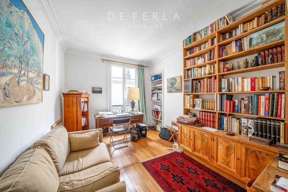 Appartement à PARIS-15E