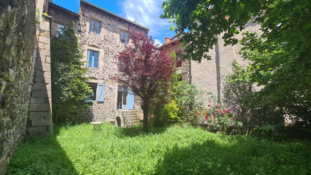 Appartement à LE PUY-EN-VELAY