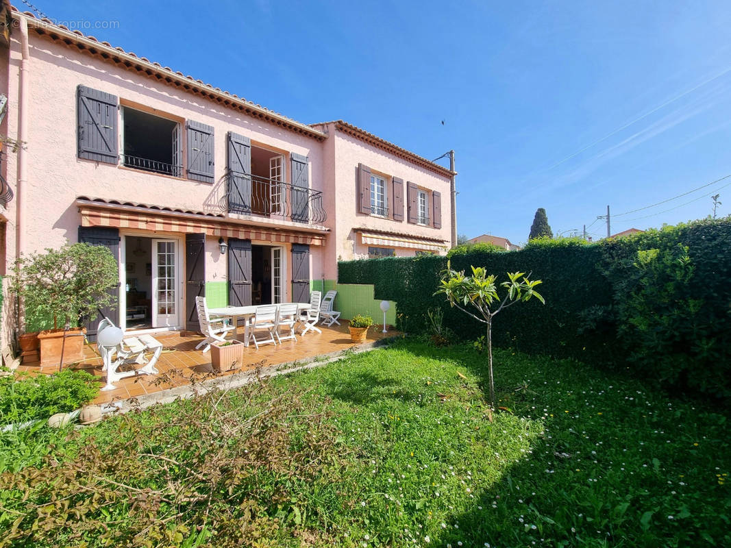 Maison à CAGNES-SUR-MER