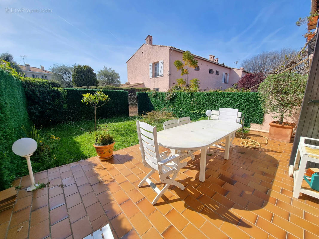 Maison à CAGNES-SUR-MER