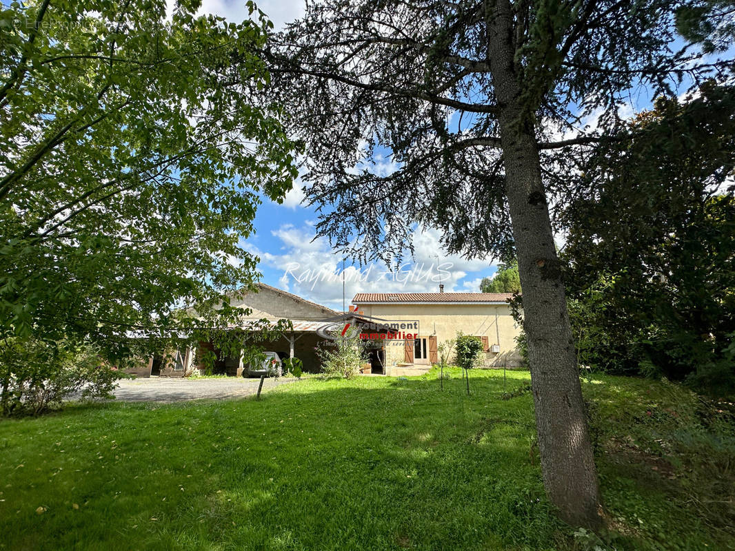 Maison à LAUZUN