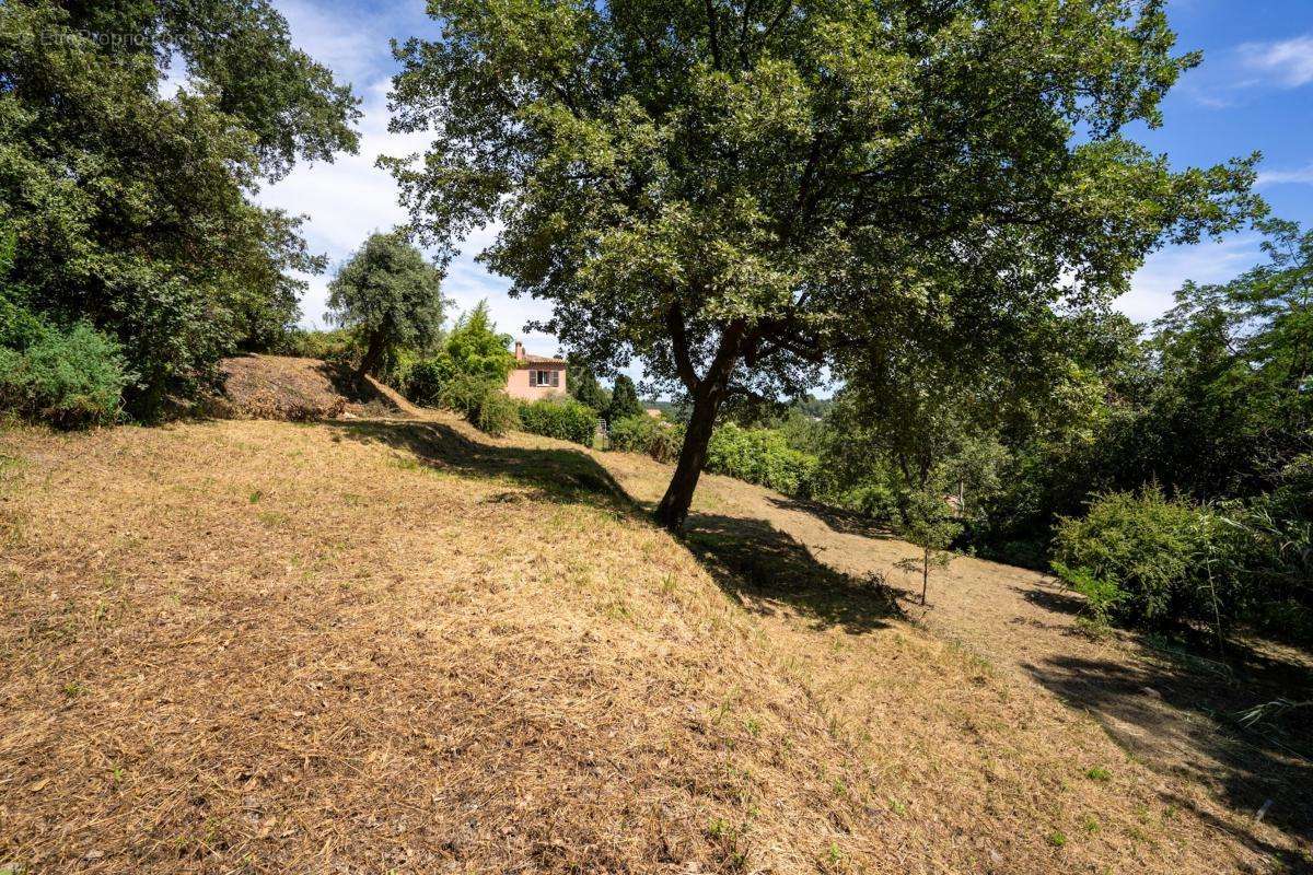 Terrain à VENCE