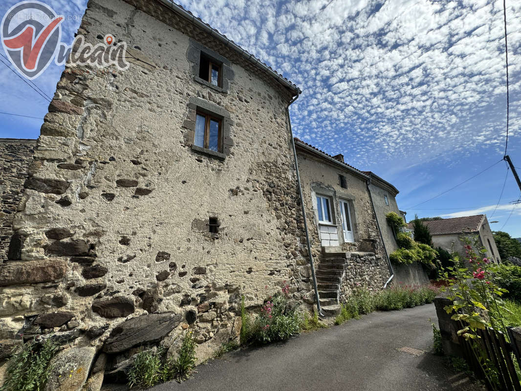 Maison à CHAMPEIX