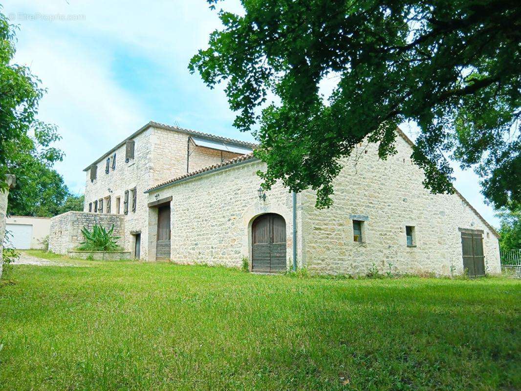 Maison à CAHORS