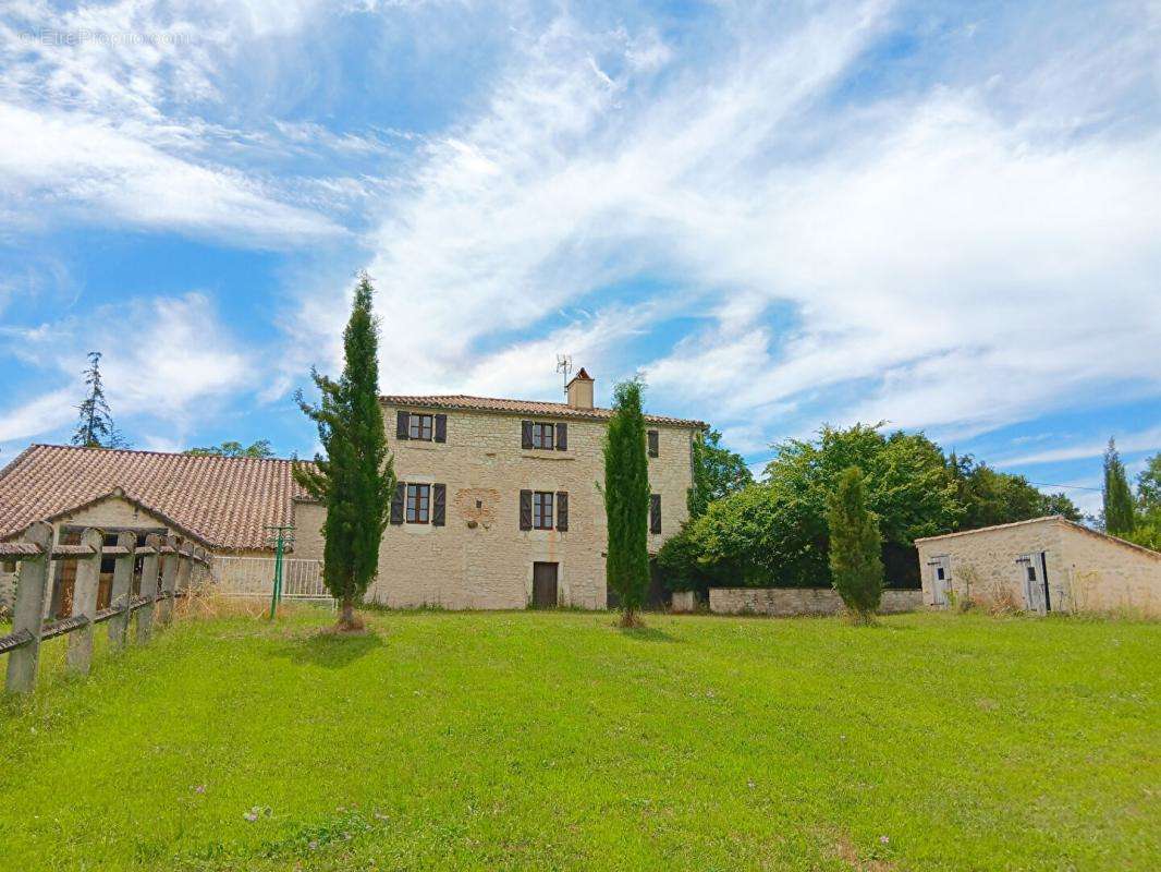 Maison à CAHORS