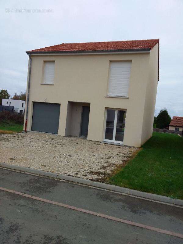 Maison à LORRY-MARDIGNY