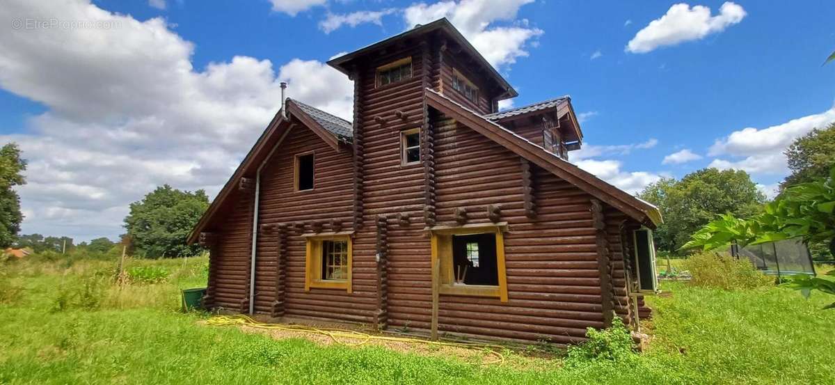 Maison à BAUGE