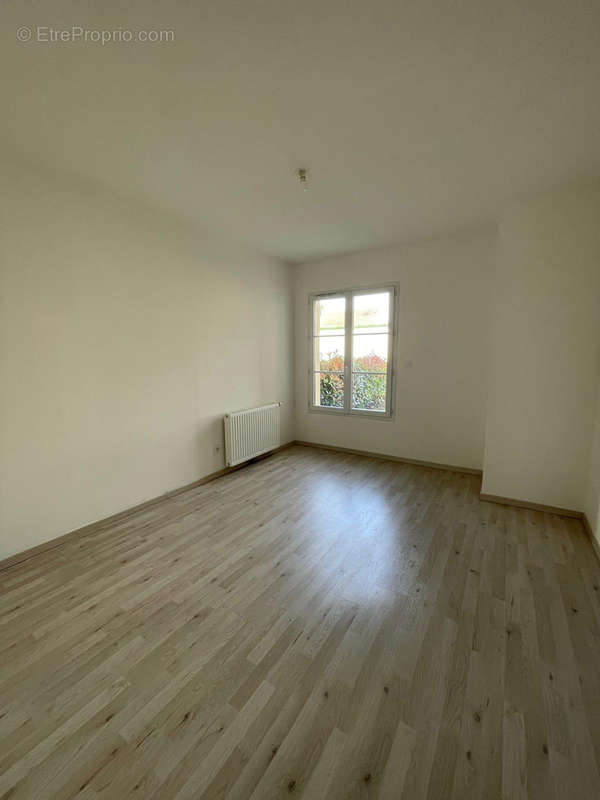 Appartement à BONNIERES-SUR-SEINE