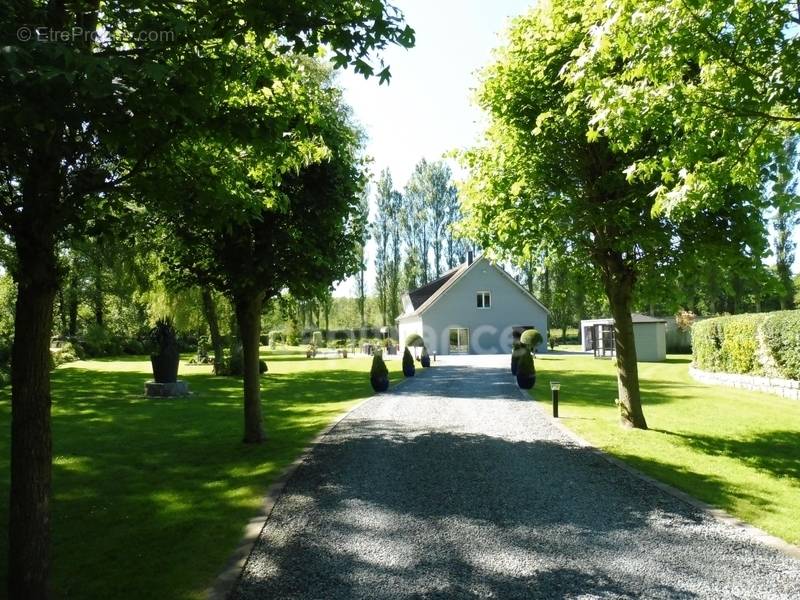 Maison à OUVILLE-LA-RIVIERE