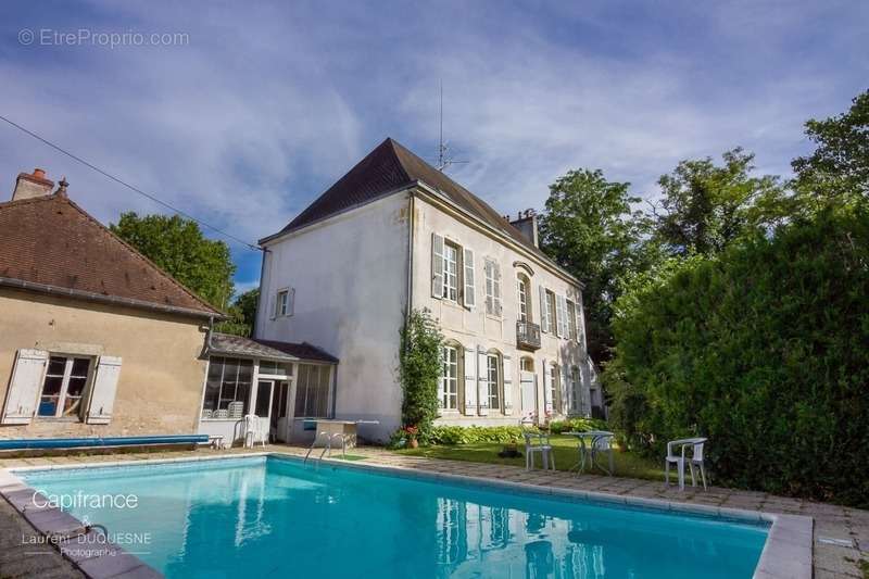 Maison à ARC-SUR-TILLE