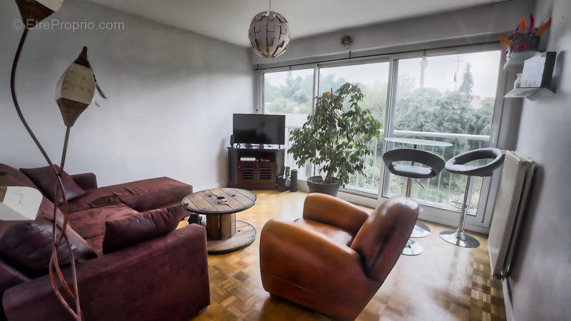 Appartement à IVRY-SUR-SEINE