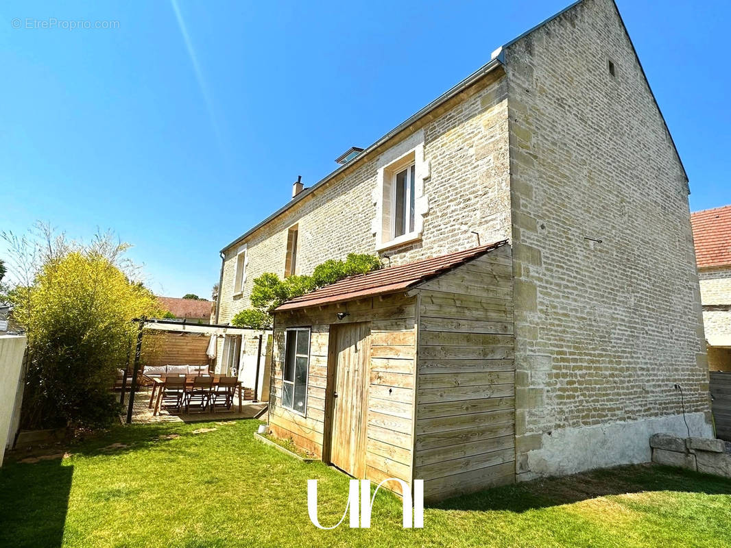 Maison à COURSEULLES-SUR-MER