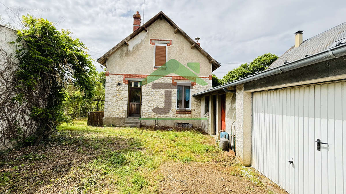 Maison à CLOYES-SUR-LE-LOIR