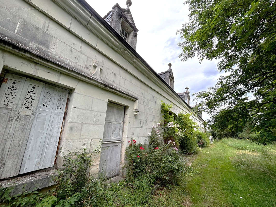 Maison à VALLIERES-LES-GRANDES