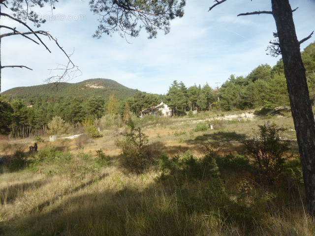 Terrain à LA MARTRE