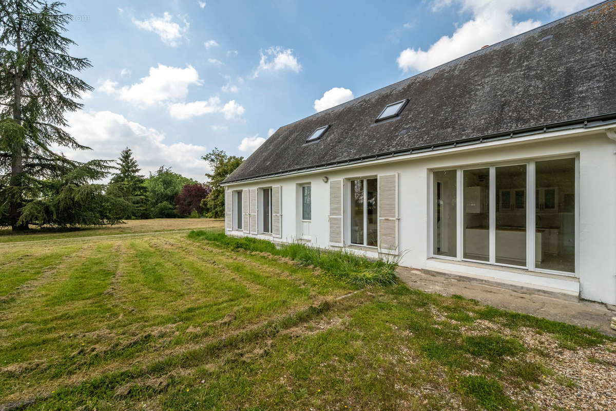 Maison à AZAY-LE-RIDEAU