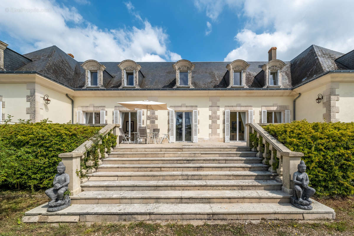 Maison à AZAY-LE-RIDEAU