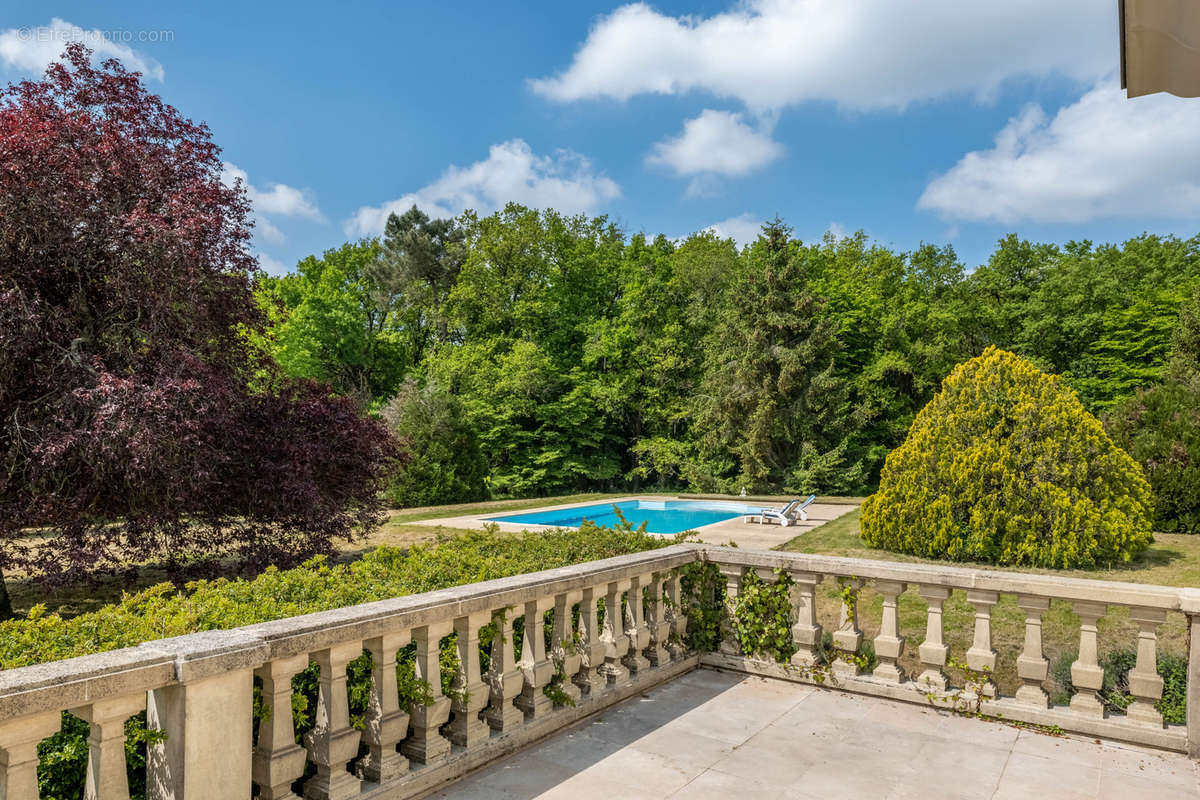 Maison à AZAY-LE-RIDEAU