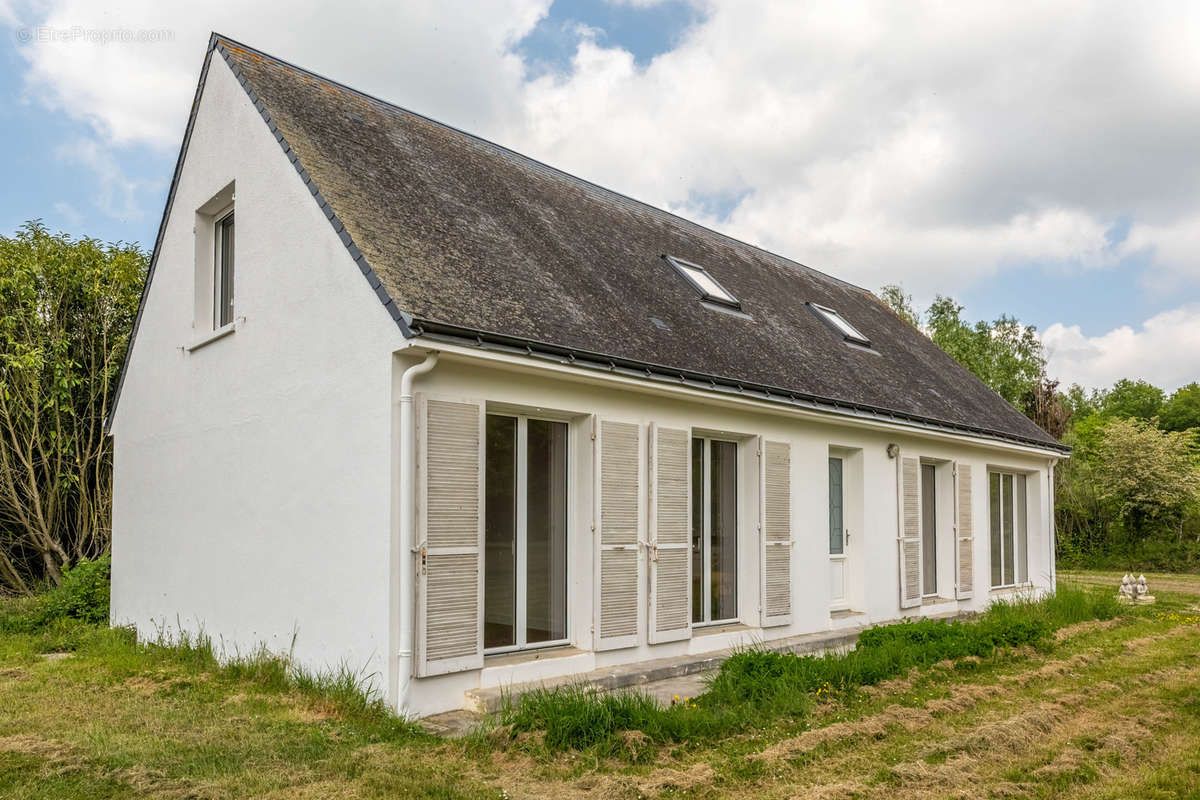 Maison à AZAY-LE-RIDEAU