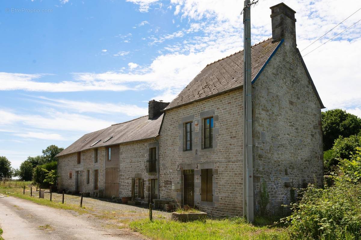 Maison à ANTRAIN