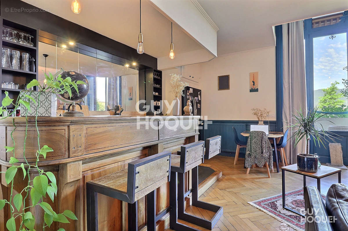 Appartement à AIX-LES-BAINS