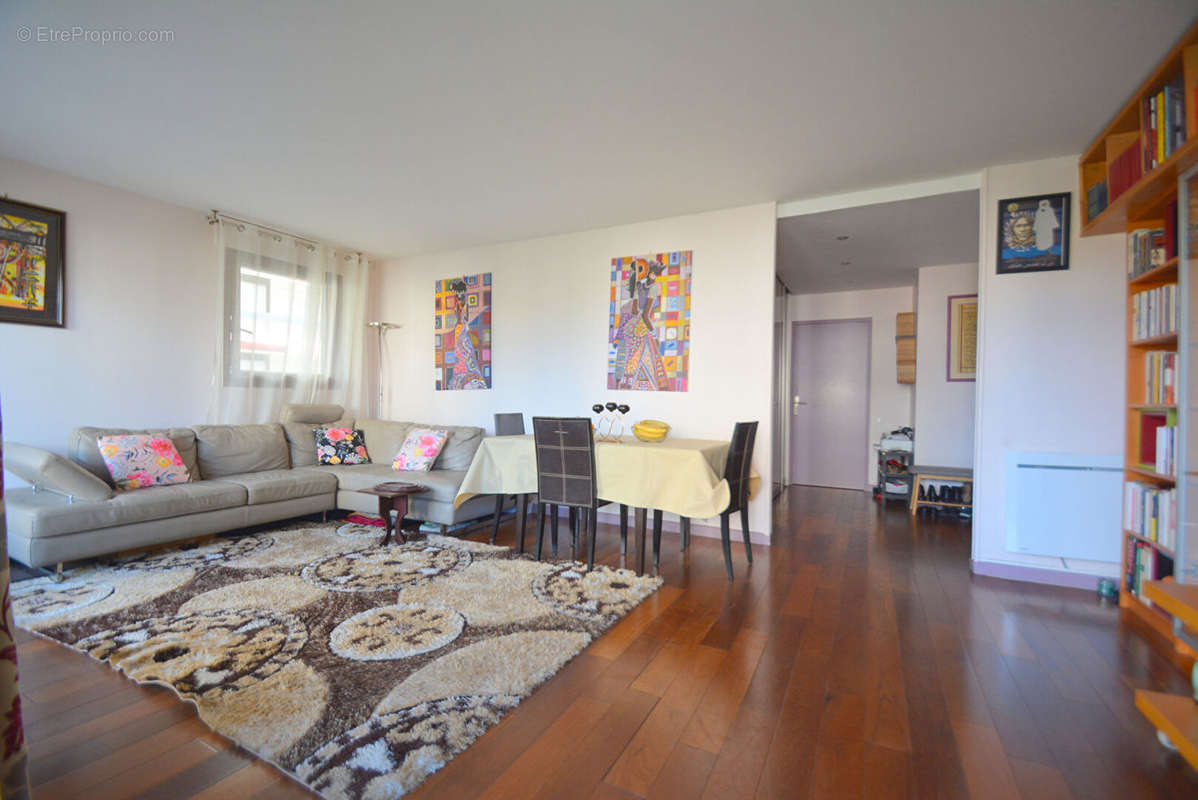 Appartement à ISSY-LES-MOULINEAUX