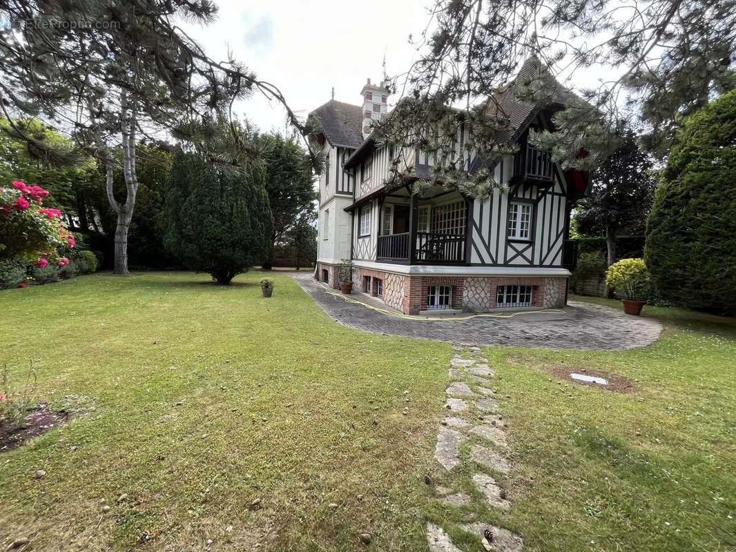 Maison à CABOURG