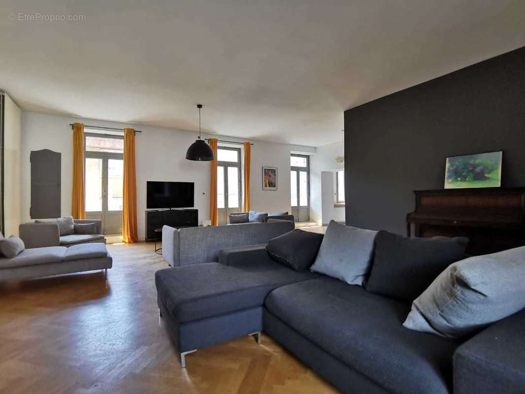   - Appartement à AUBENAS