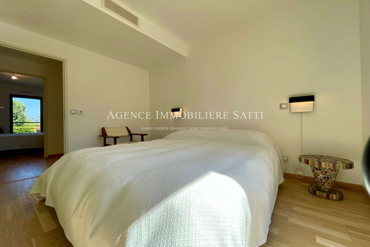 Appartement à SAINT-TROPEZ