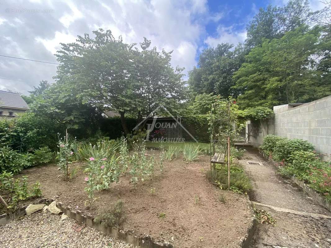 Appartement à DOMPIERRE-SUR-BESBRE