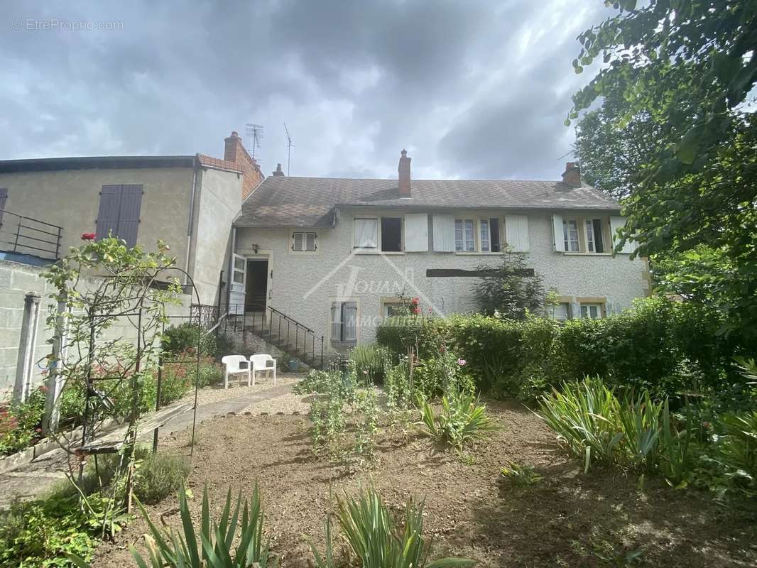 Appartement à DOMPIERRE-SUR-BESBRE