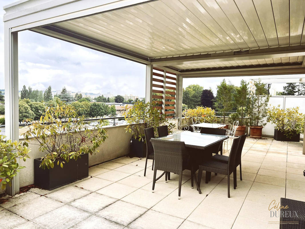 Appartement à CHARNAY-LES-MACON