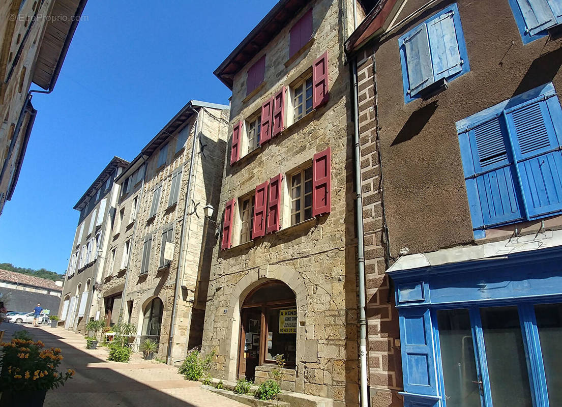 Maison à CAYLUS