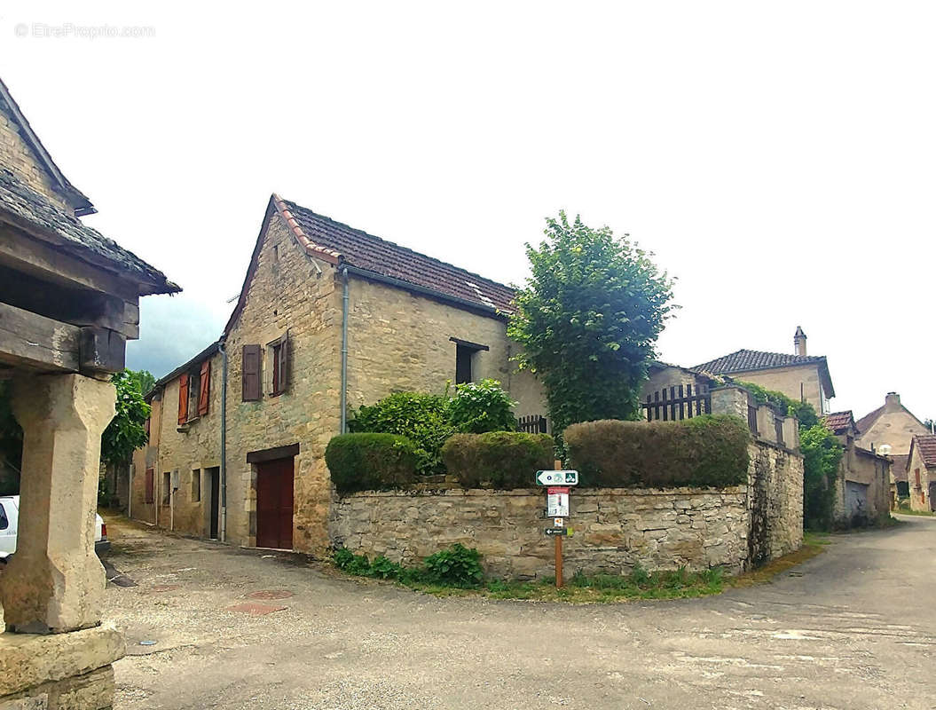 Maison à CAYLUS