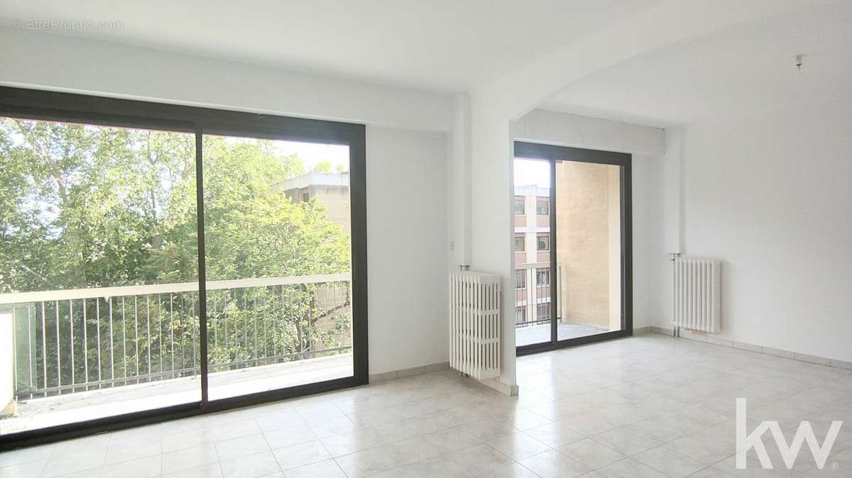 Appartement à MARSEILLE-12E