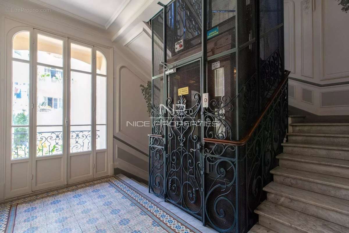 Appartement à NICE