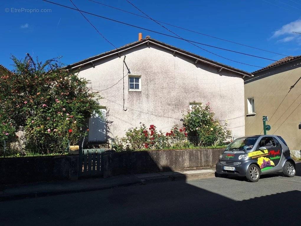 Maison à LA ROCHEFOUCAULD