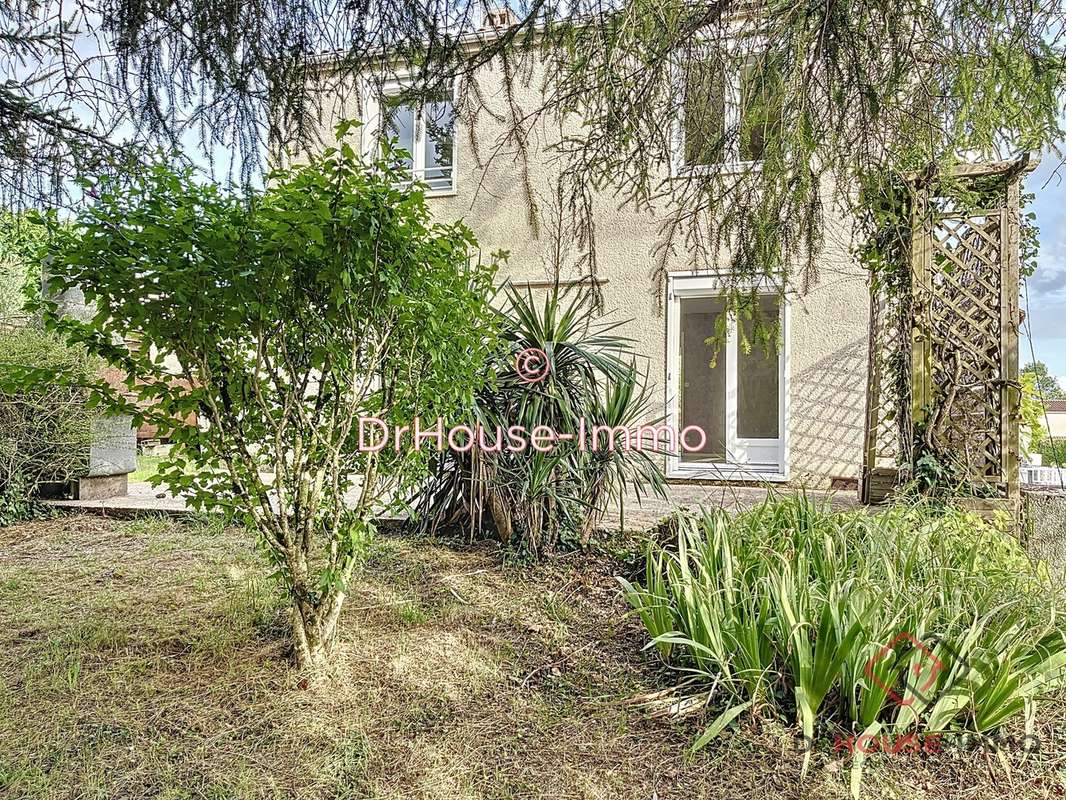 Maison à COULOUNIEIX-CHAMIERS