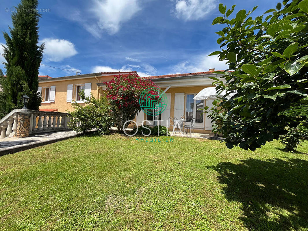 Maison à SAINT-MARTIN-LA-PLAINE