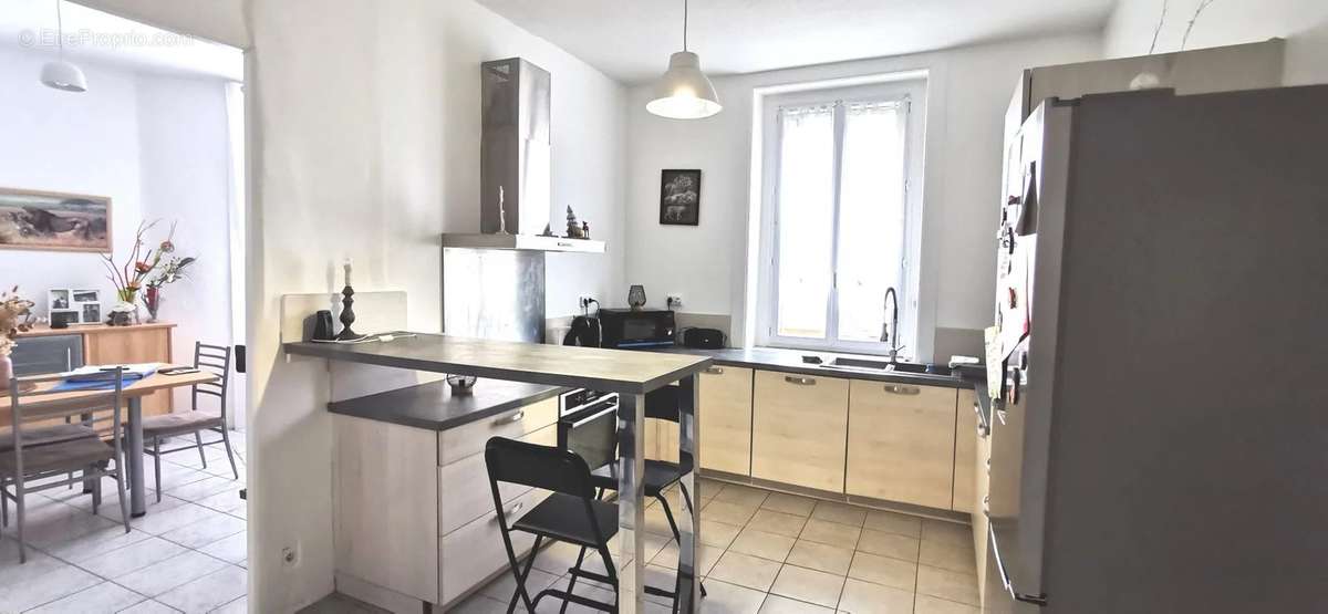 Appartement à SAINT-ETIENNE