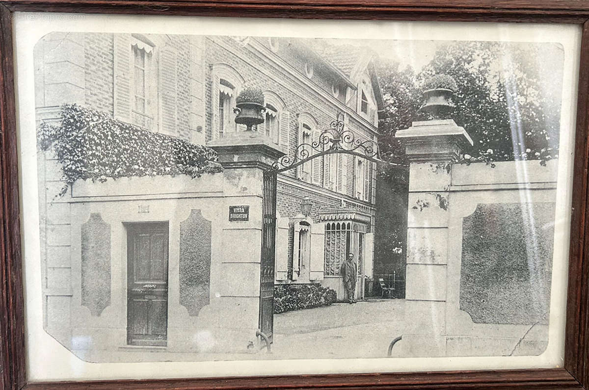 Maison à COURBEVOIE