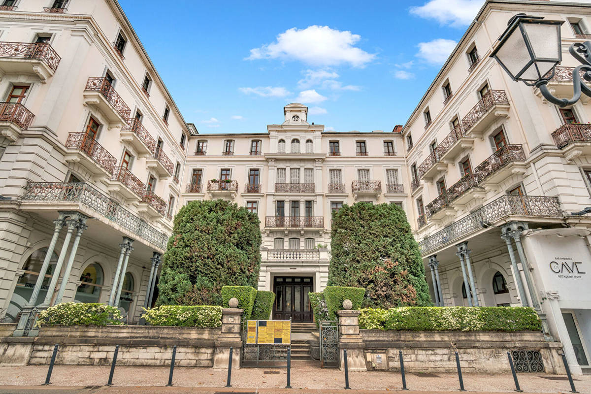 Appartement à AIX-LES-BAINS