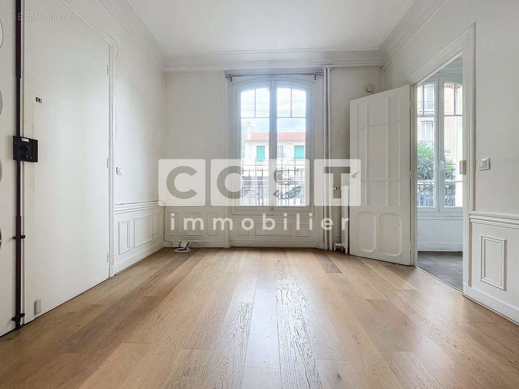 Appartement à ASNIERES-SUR-SEINE