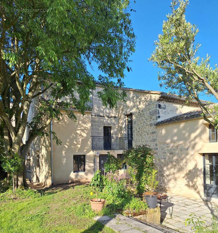 Maison à UZES