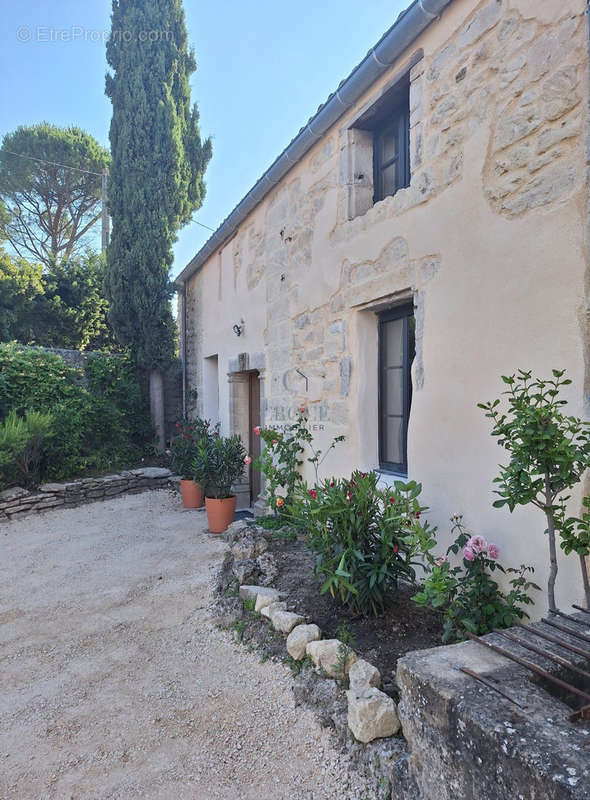 Maison à UZES